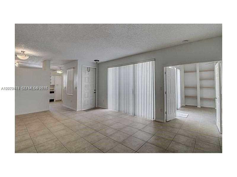Photo of 960 Corkwood St  (960), Hollywood, Florida, 33019 - 