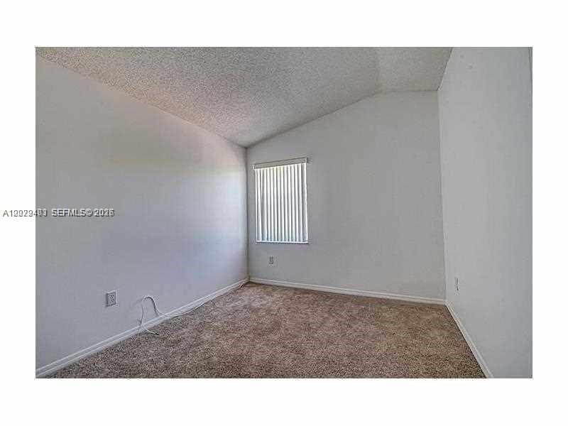 Photo of 960 Corkwood St  (960), Hollywood, Florida, 33019 - 