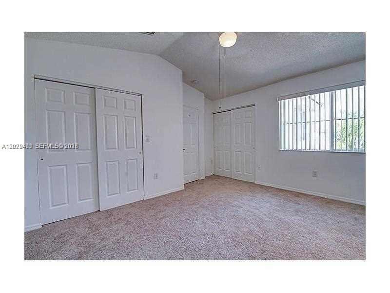 Photo of 960 Corkwood St  (960), Hollywood, Florida, 33019 - 