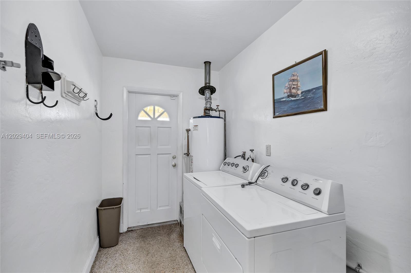 Ver detalles 6200 3 / 2 1248 sq. ft. $ 2026-09-10 0 foto