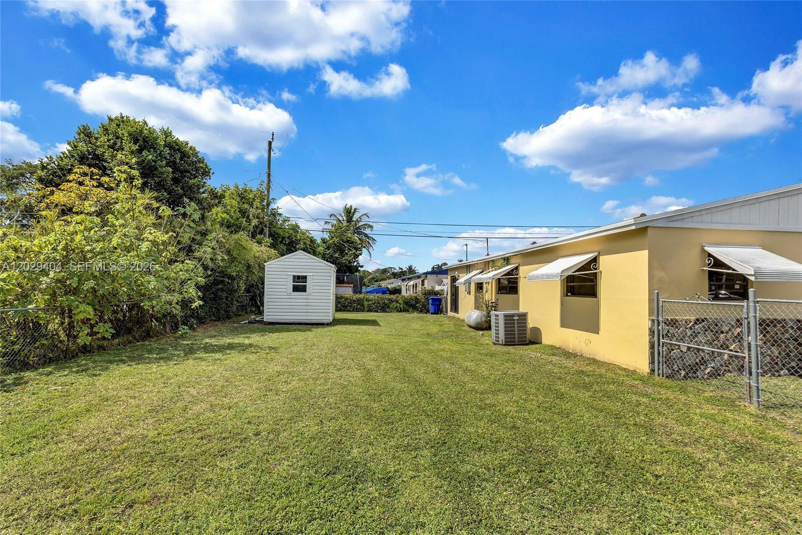 Ver detalles 6200 3 / 2 1248 sq. ft. $ 2026-09-10 0 foto