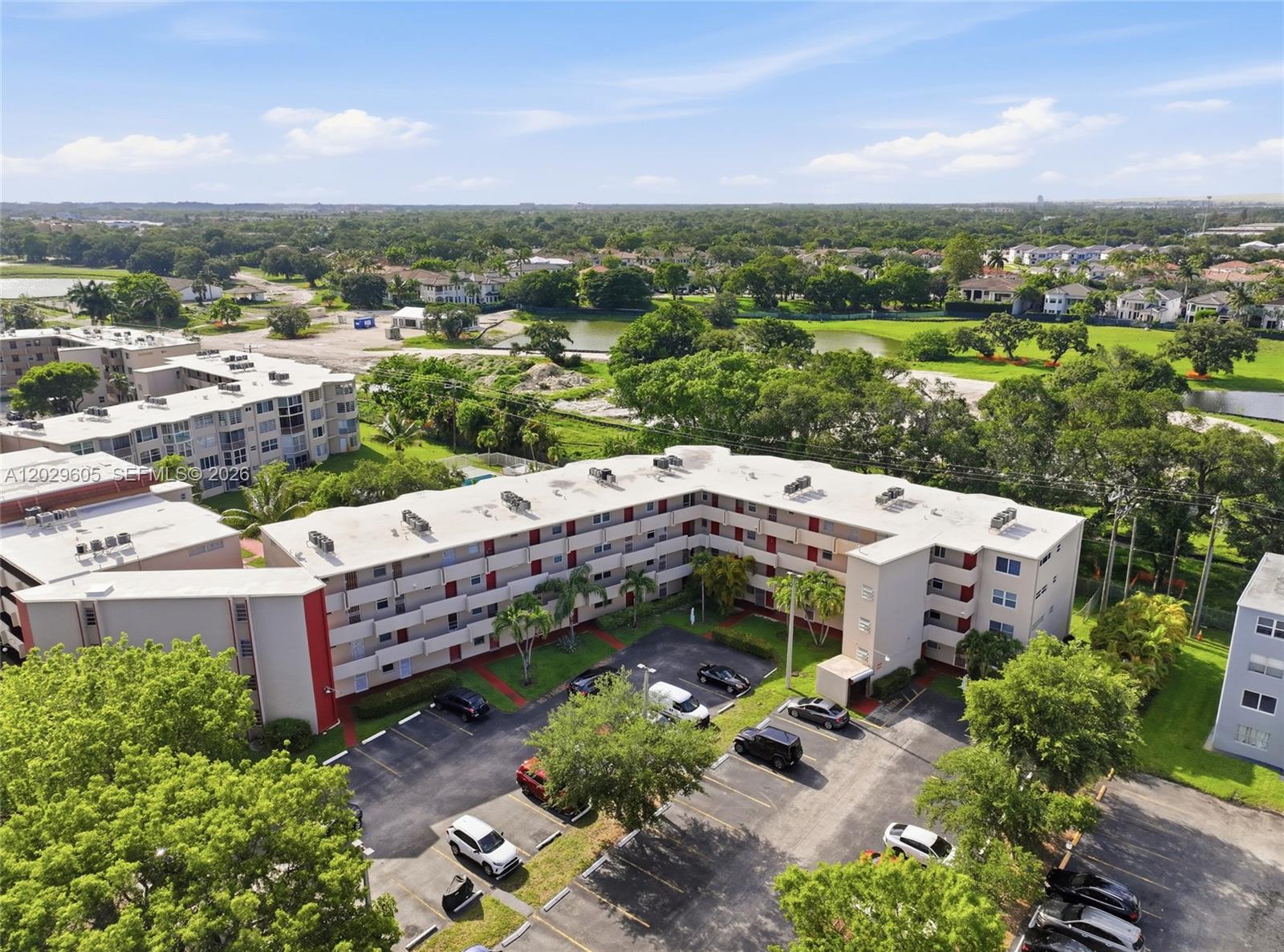 Ver detalles C217 2 / 2 1789 sq. ft. $ 2026-06-02 0 foto