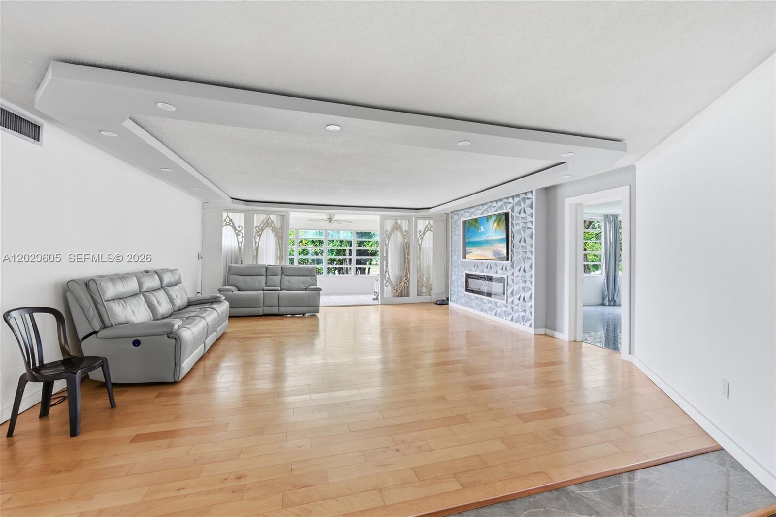 Ver detalles C217 2 / 2 1789 sq. ft. $ 2026-06-02 0 foto