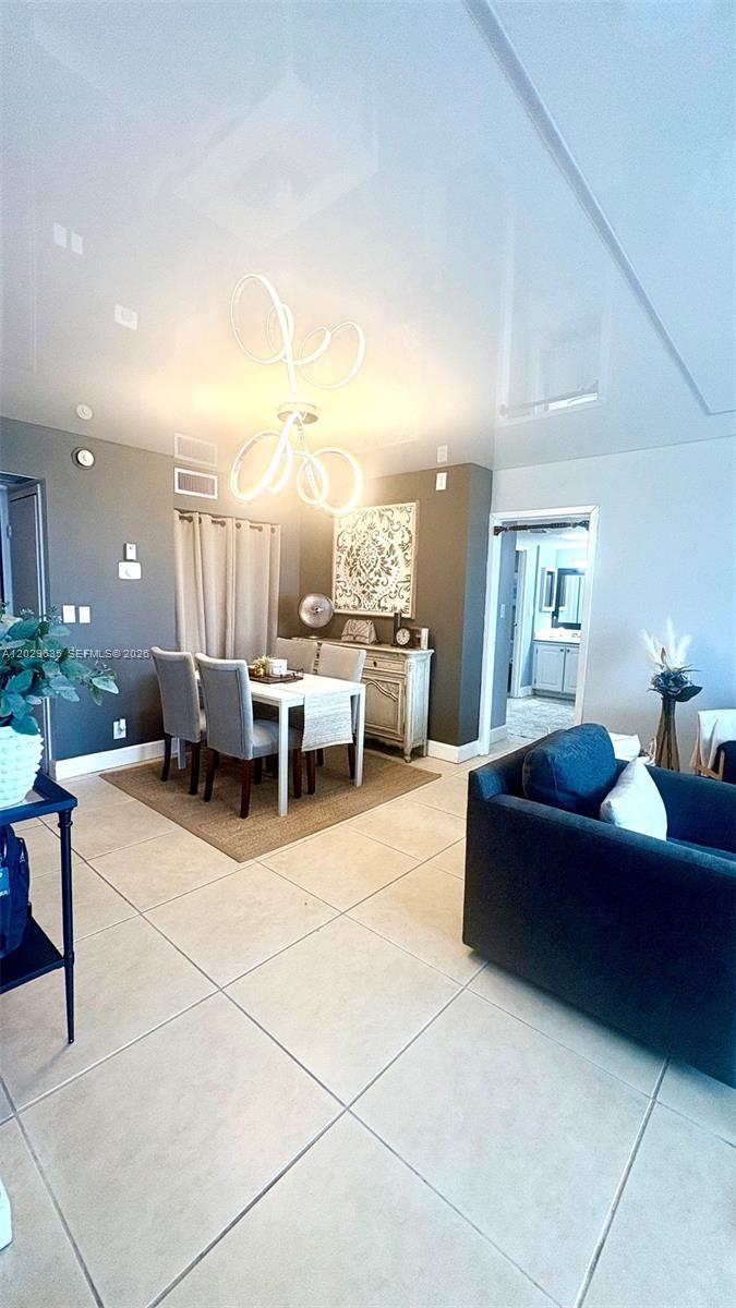 703 2 / 2 1331 sq. ft. $ 2026-06-02 0 Photo