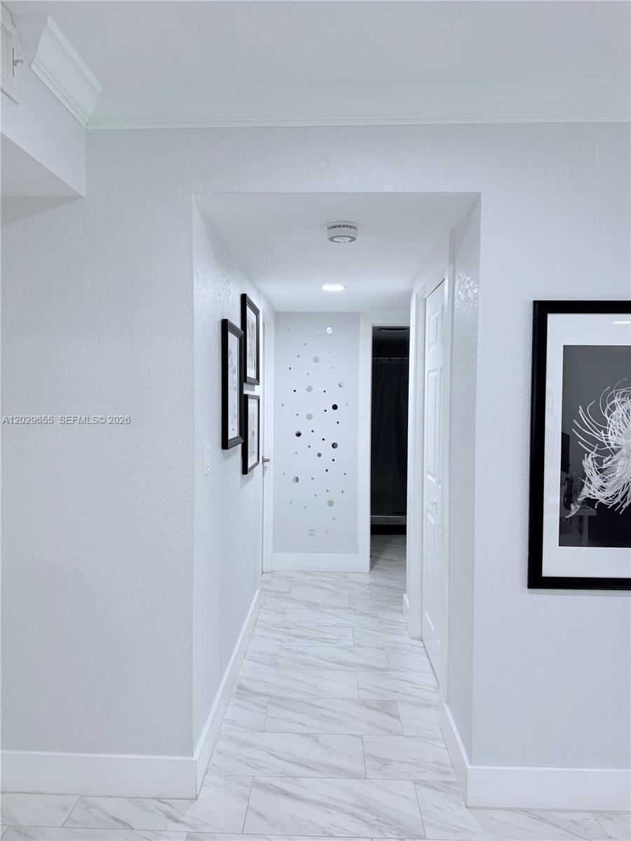 111 2 / 2 961 sq. ft. $ 2026-06-02 0 foto