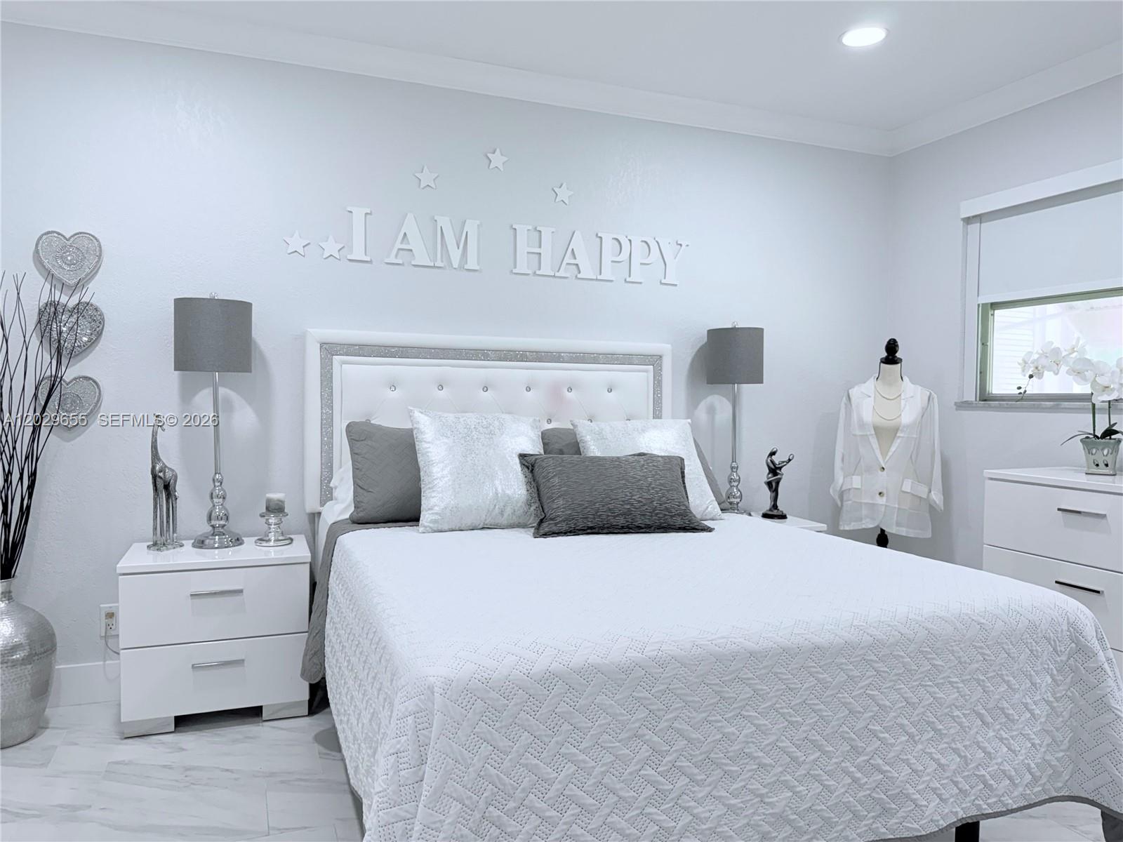 111 2 / 2 961 sq. ft. $ 2026-06-02 0 foto