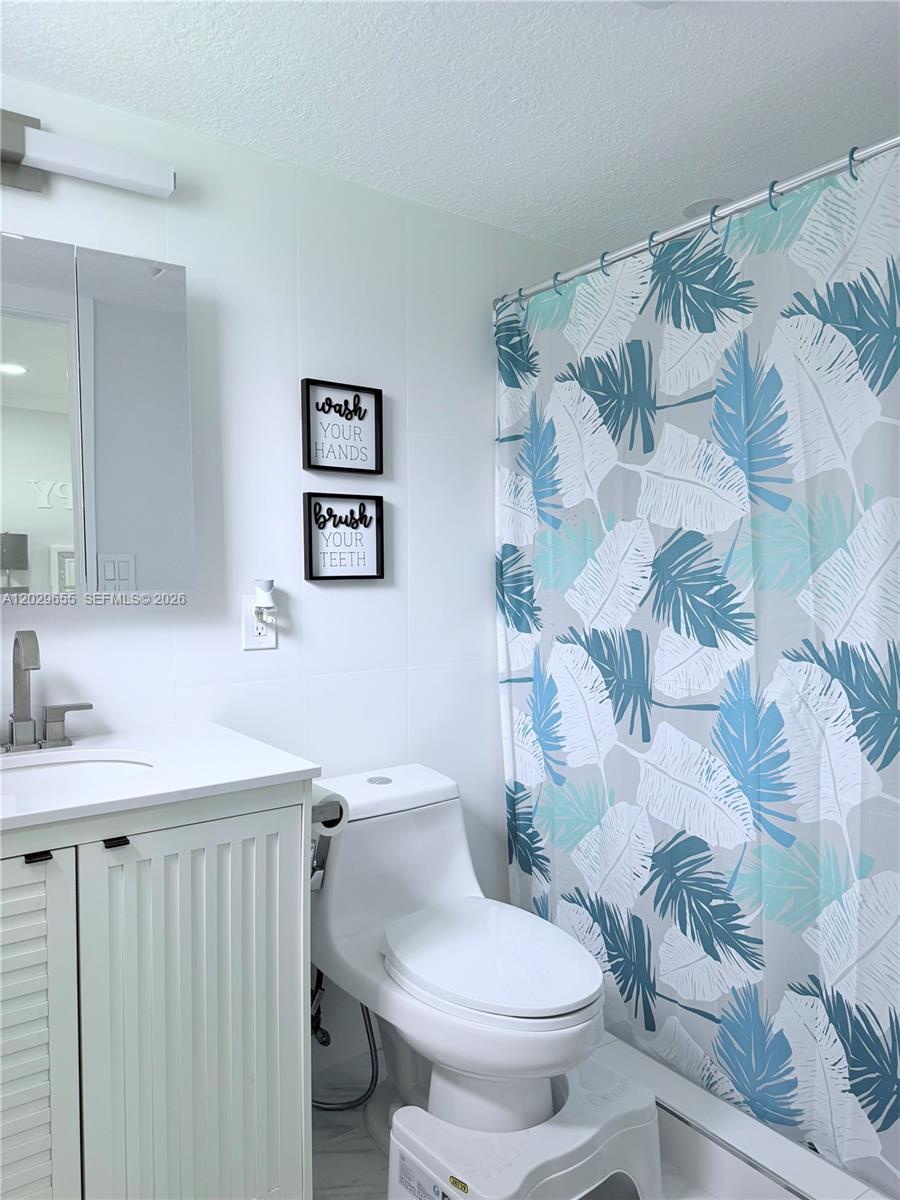 111 2 / 2 961 sq. ft. $ 2026-06-02 0 foto