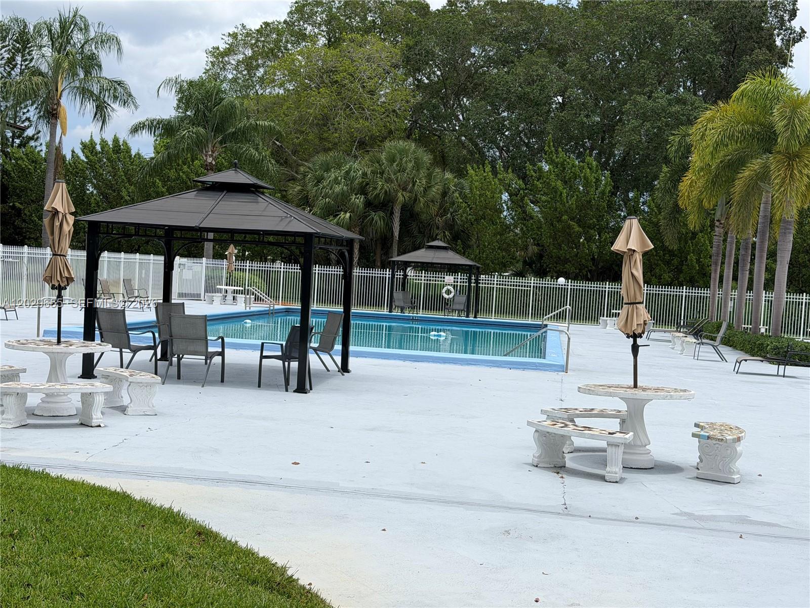 111 2 / 2 961 sq. ft. $ 2026-06-02 0 foto
