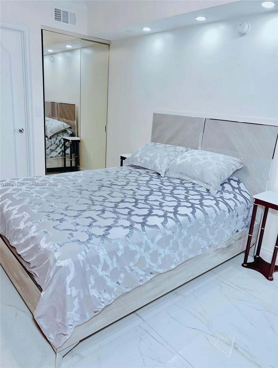 See details 3708 2 / 2 1458 sq. ft. $ 2026-06-02 0 Photo