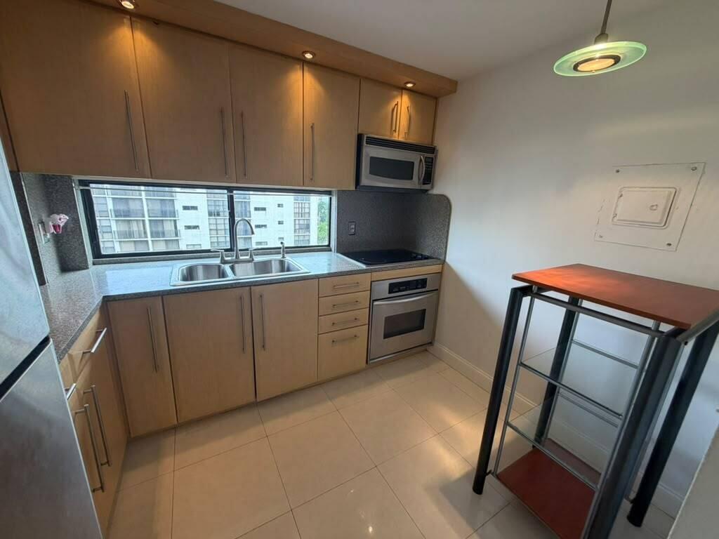 Photo of 17021 Bay #Apt 921, Sunny Isles Beach, Florida, 33160 - WhatsApp Image 2026-06-01 at 3.34.37 PM