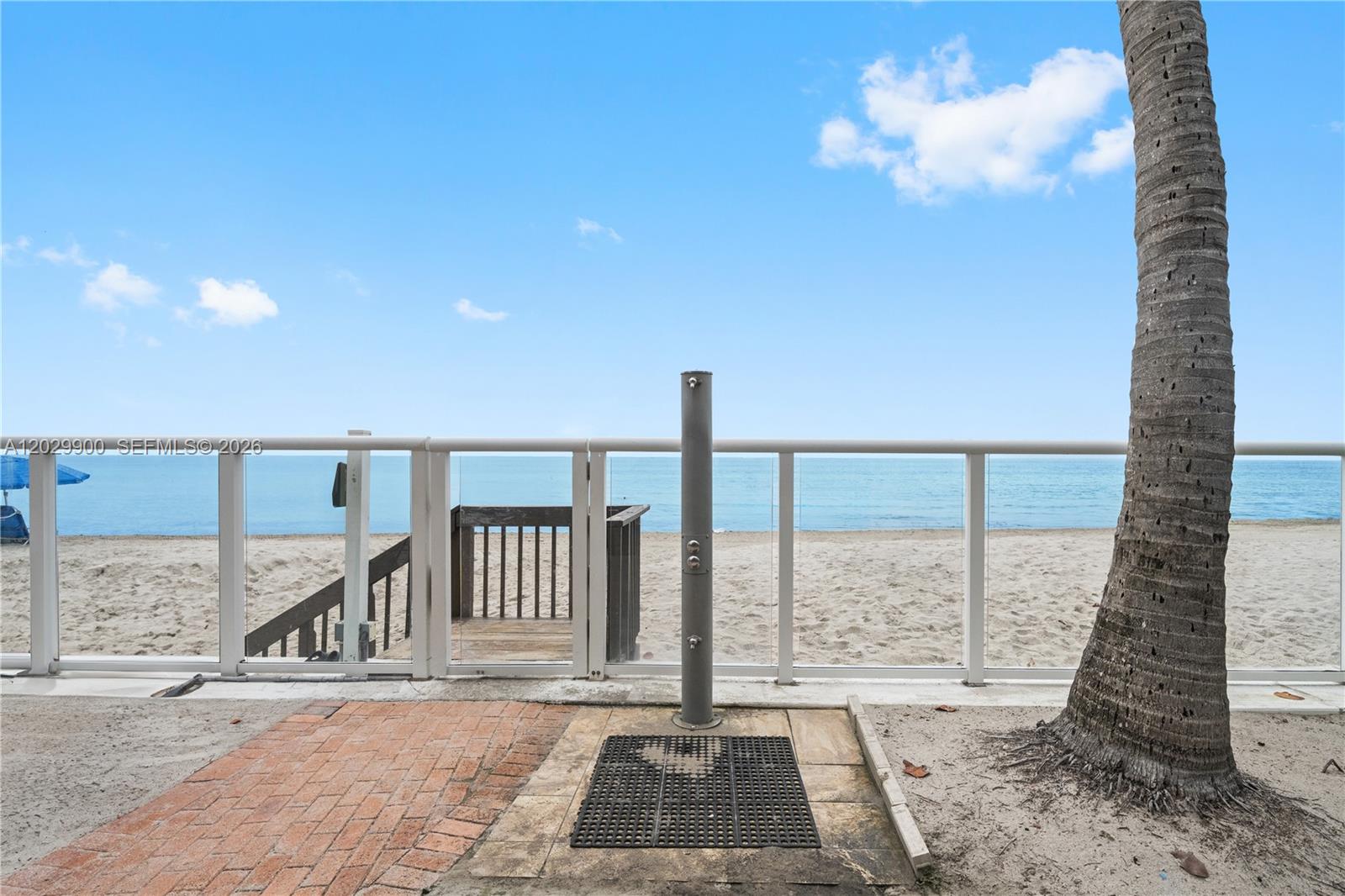 Photo of 3001 Ocean Dr  #1439, Hollywood, Florida, 33019 - 