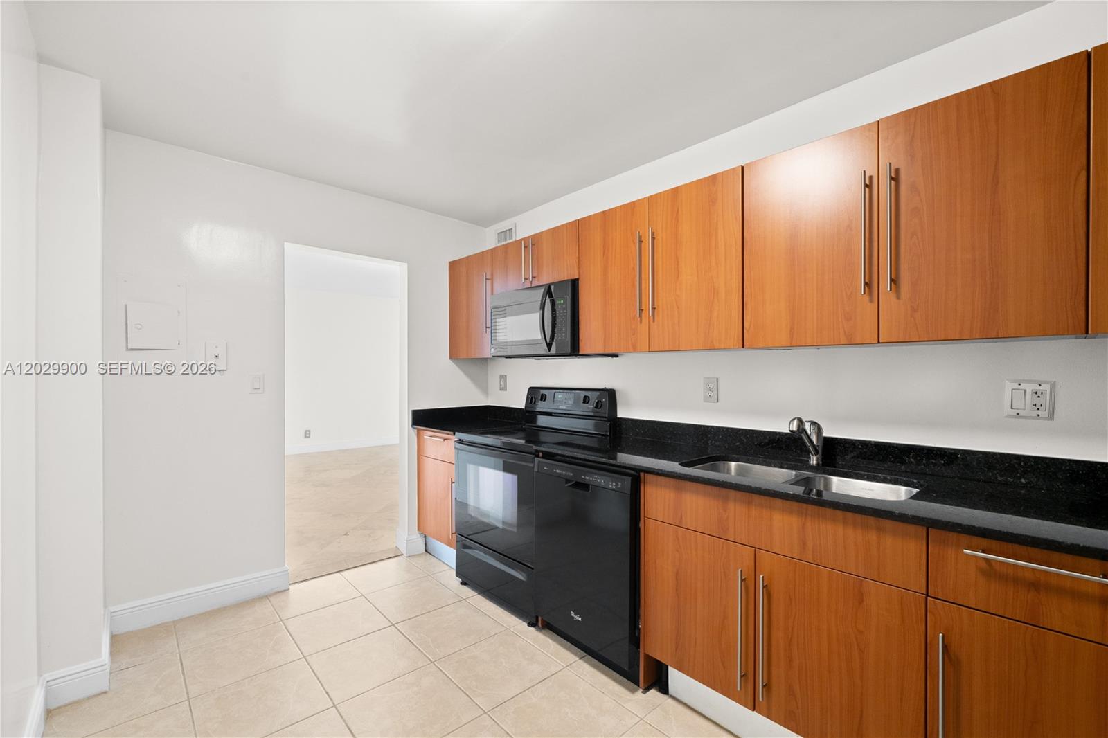 Photo of 3001 Ocean Dr  #1439, Hollywood, Florida, 33019 - 