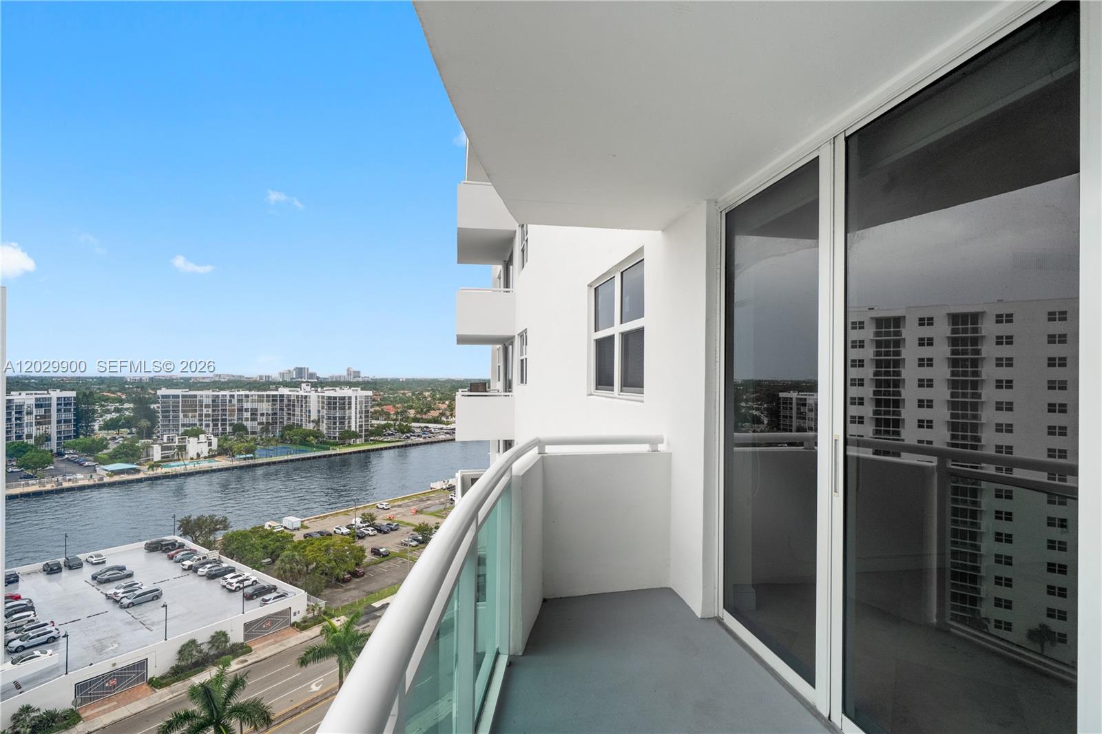 Photo of 3001 Ocean Dr  #1439, Hollywood, Florida, 33019 - 