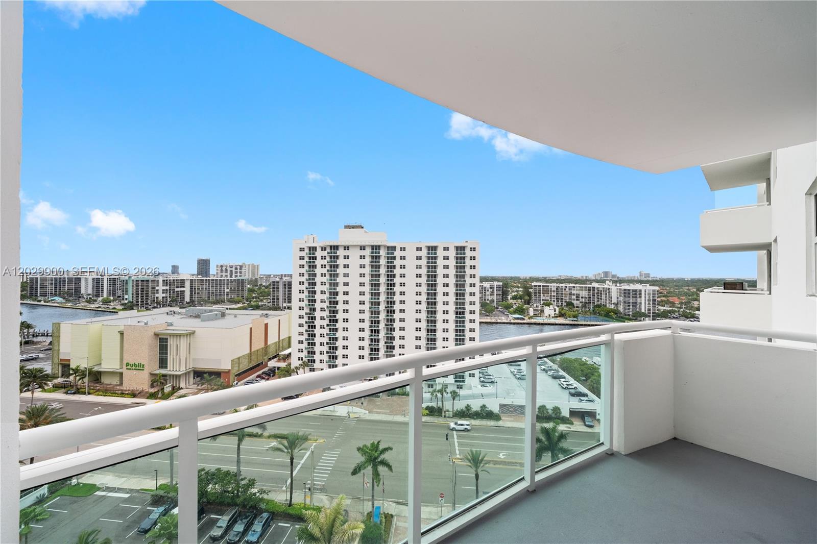 Photo of 3001 Ocean Dr  #1439, Hollywood, Florida, 33019 - 