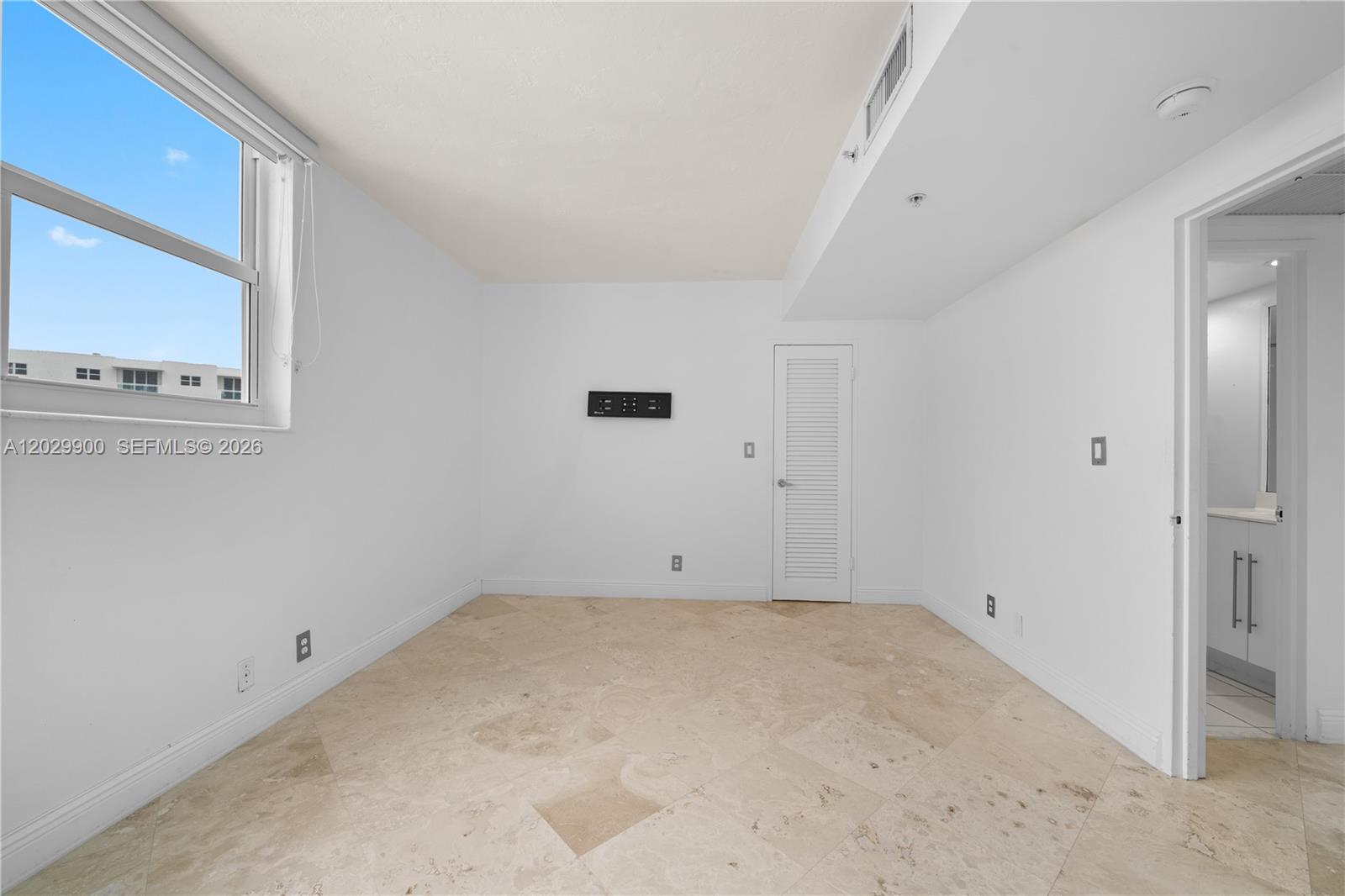 Photo of 3001 Ocean Dr  #1439, Hollywood, Florida, 33019 - 