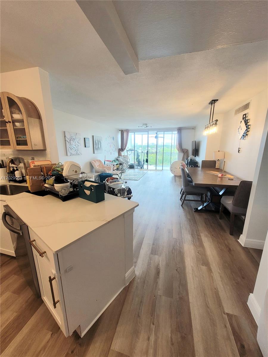 See details 611-2 2 / 2 1315 sq. ft. $ 2026-06-11 0 Photo