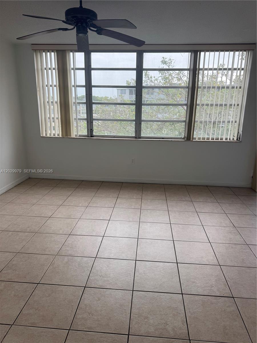 411-3 2 / 2 1315 sq. ft. $ 2026-06-03 0 Photo