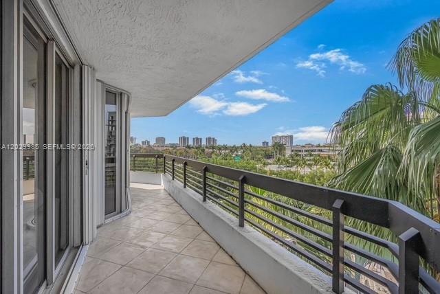 Photo of 3500 Mystic Pointe Dr  #604, Aventura, Florida, 33180 - 