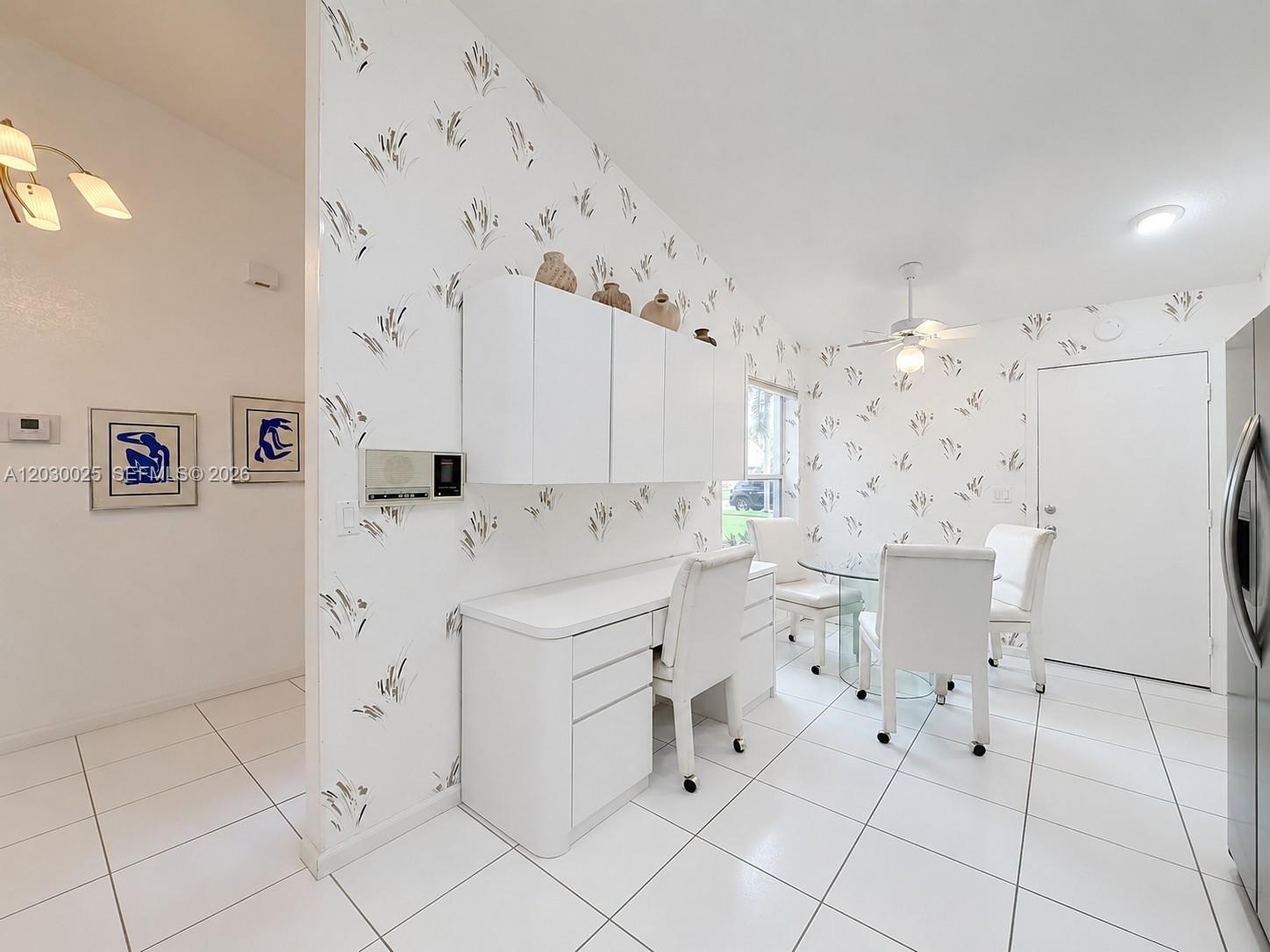5591 3 / 2 1658 sq. ft. $ 2026-08-12 0 foto