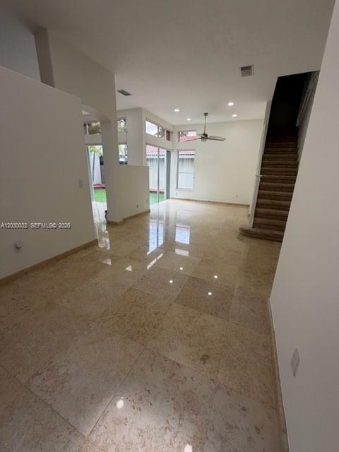 Photo of 1125 Satinleaf St  (1125), Hollywood, Florida, 33019 - 