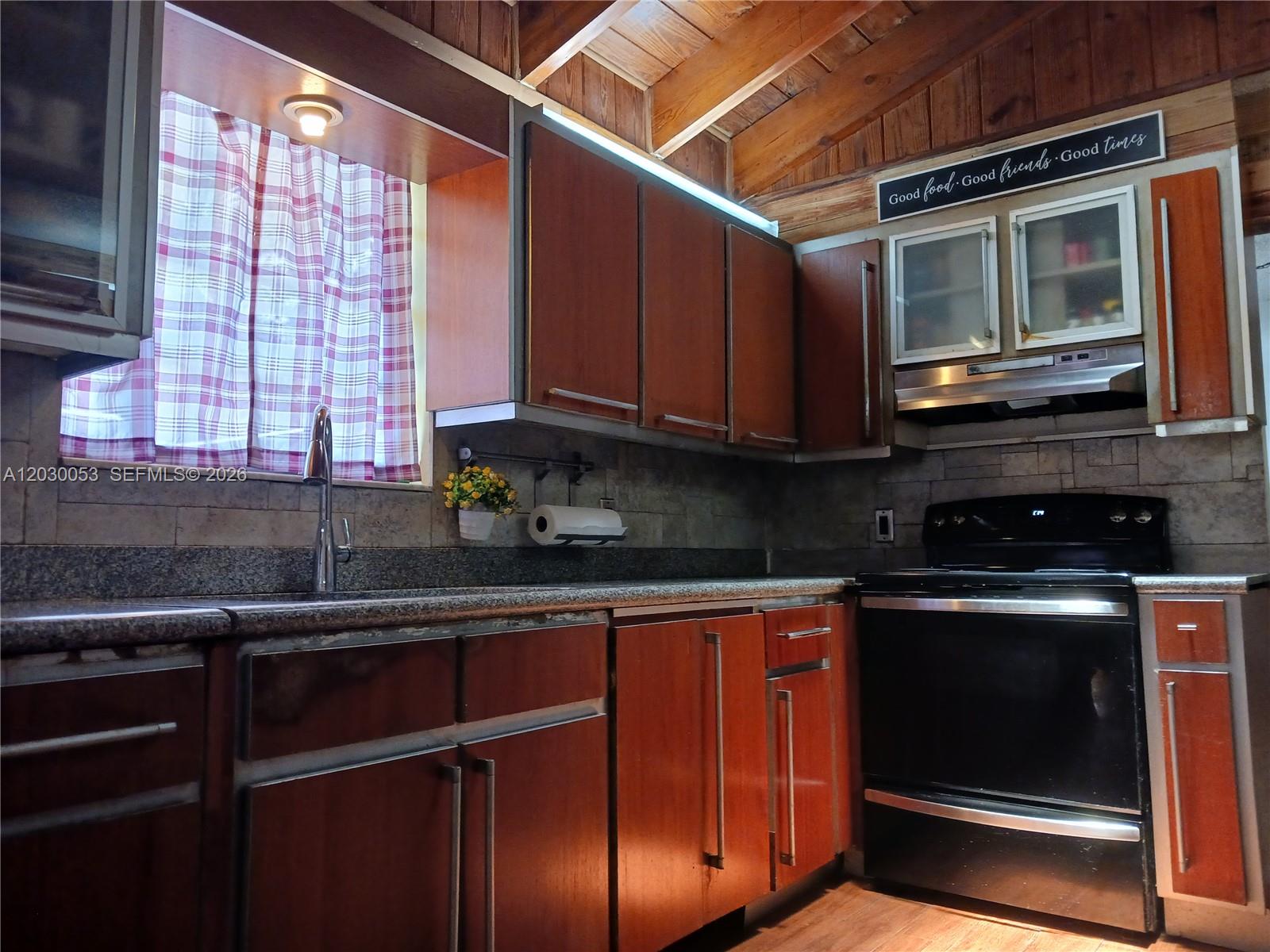 Ver detalles / 2942 sq. ft. $ 2026-06-03 0 foto