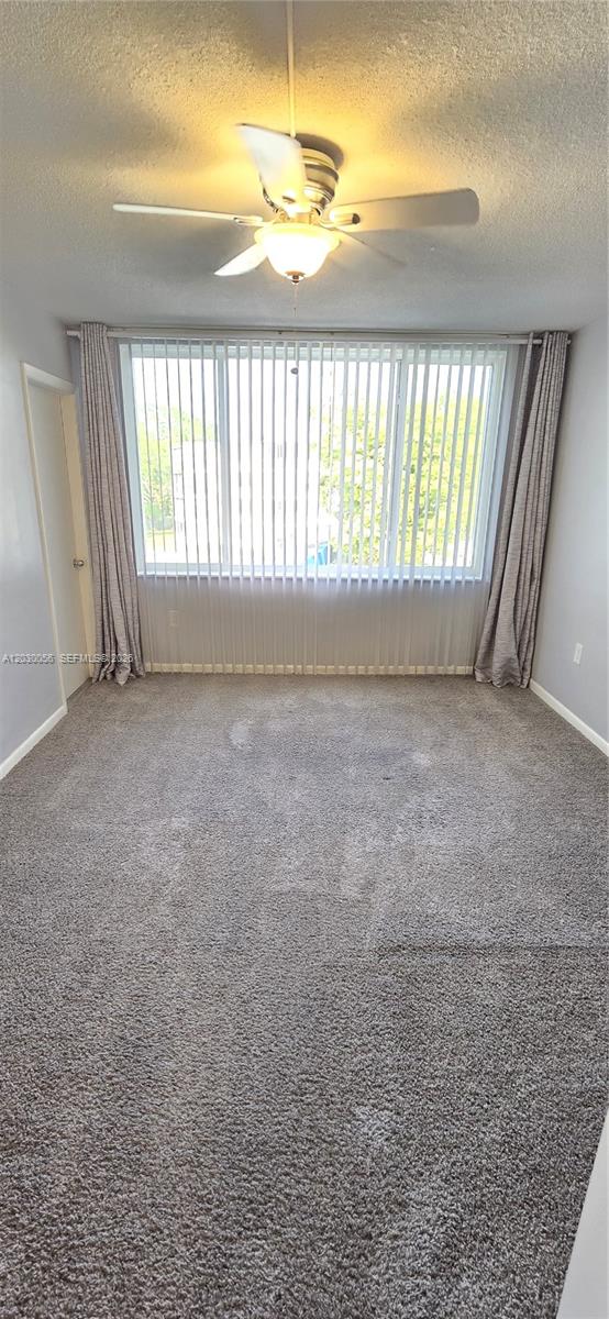 G306 1 / 2 898 sq. ft. $ 2026-06-17 0 foto