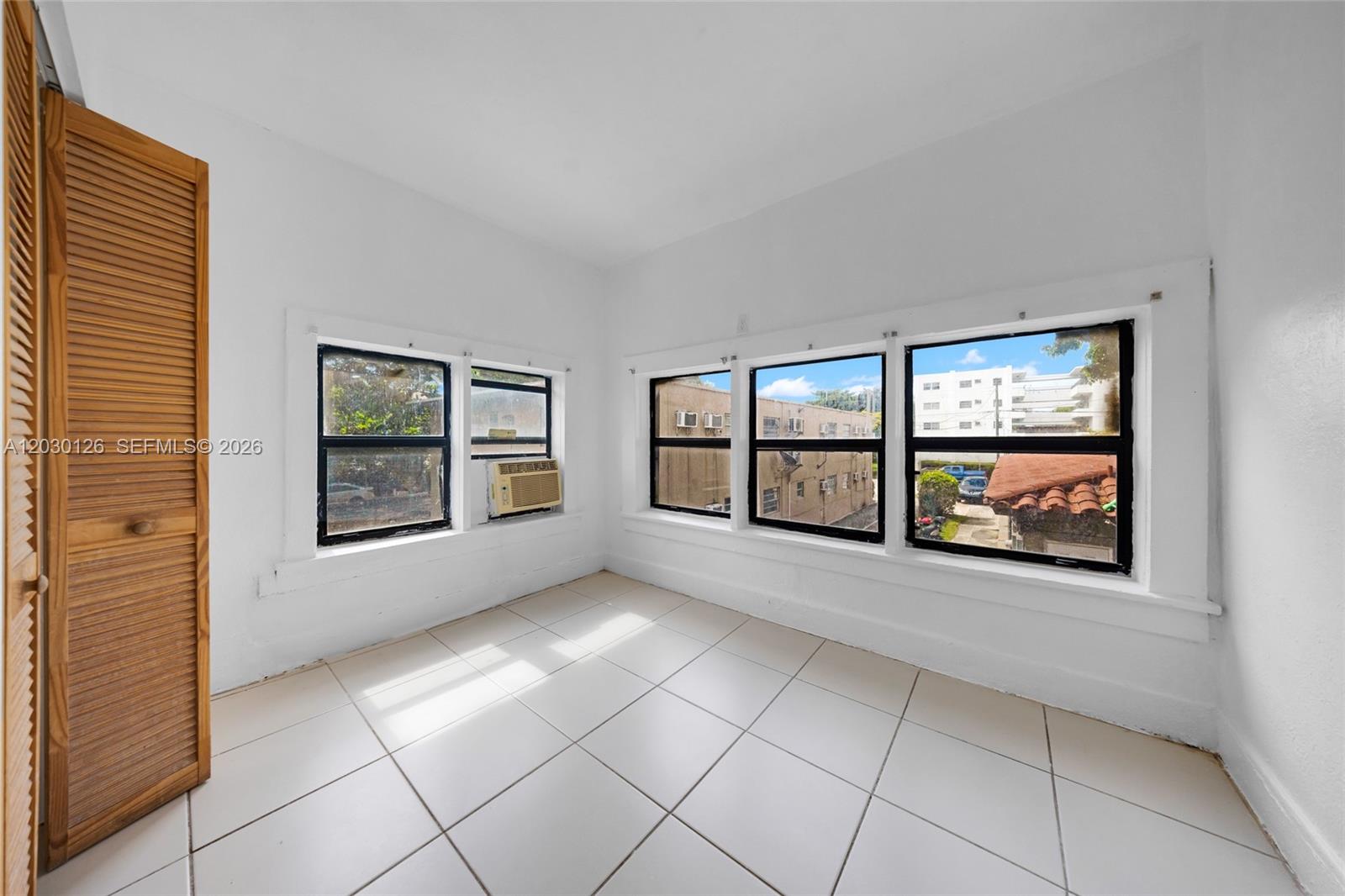 See details / sq. ft. $ 2026-06-03 0 Photo