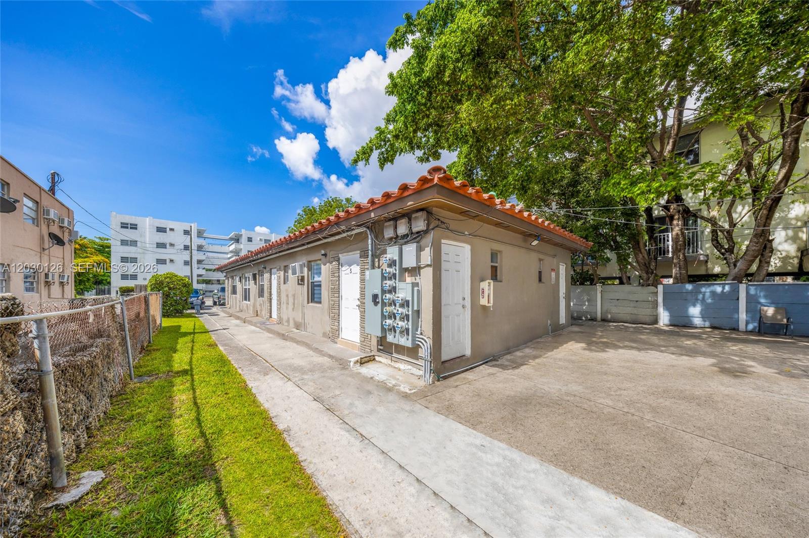 See details / sq. ft. $ 2026-06-03 0 Photo