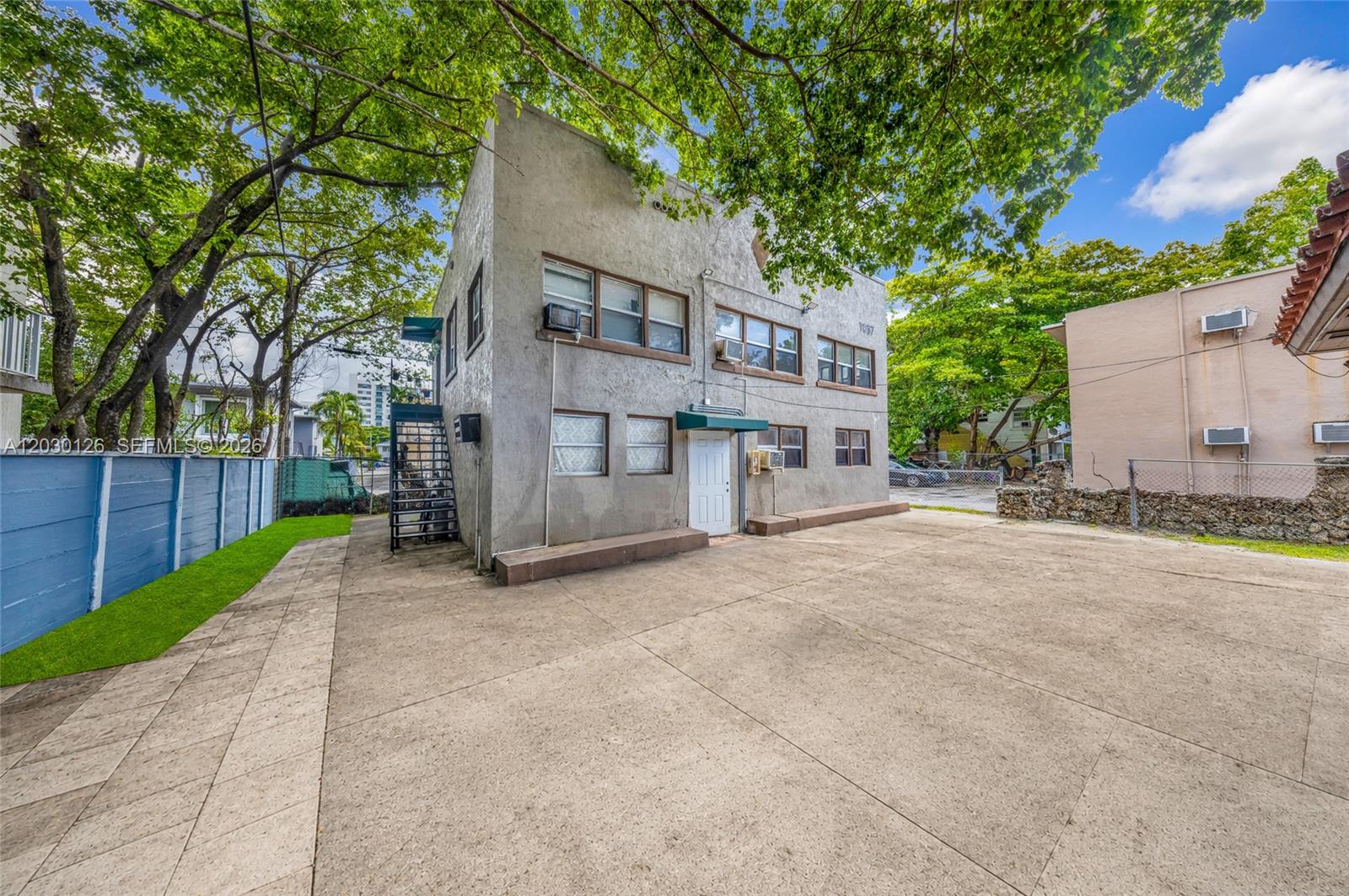 See details / sq. ft. $ 2026-06-03 0 Photo