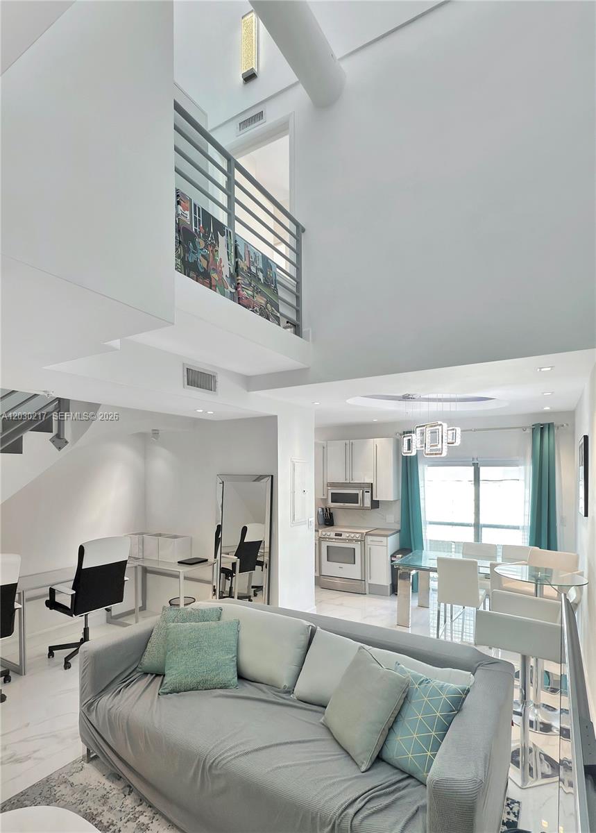 See details / 2809 sq. ft. $ 2026-06-03 0 Photo