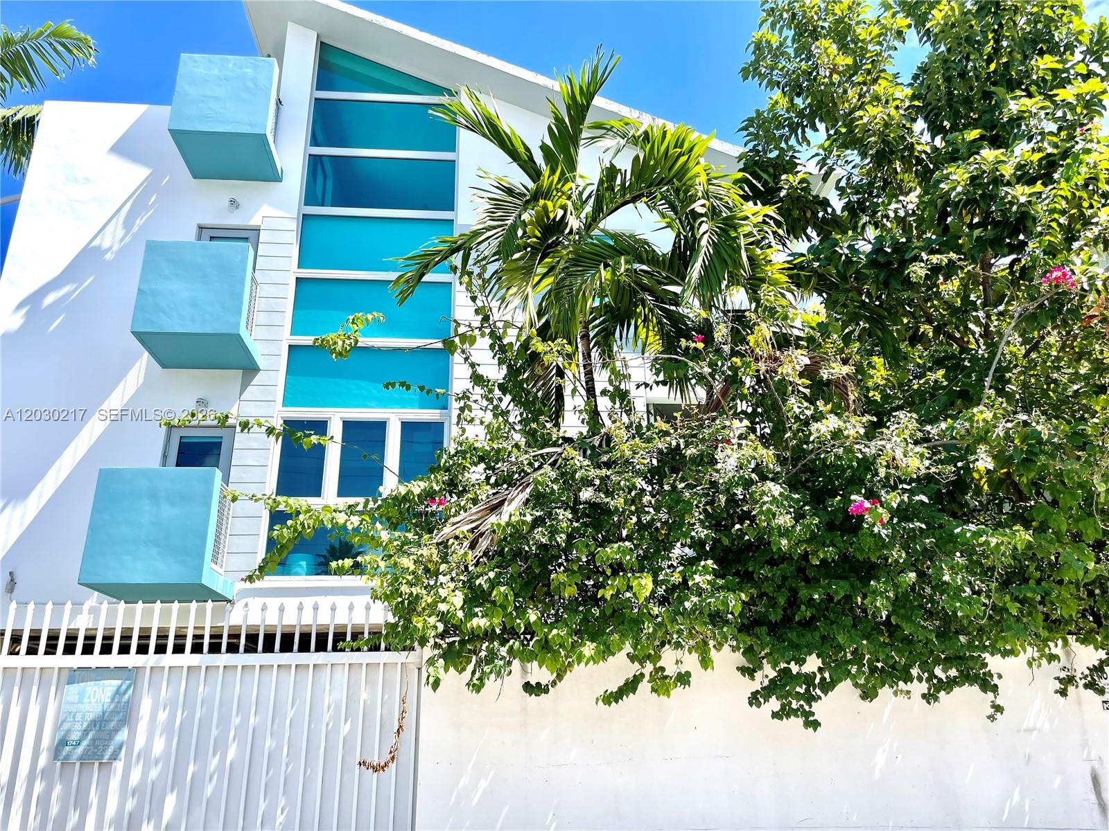 See details / 2809 sq. ft. $ 2026-06-03 0 Photo