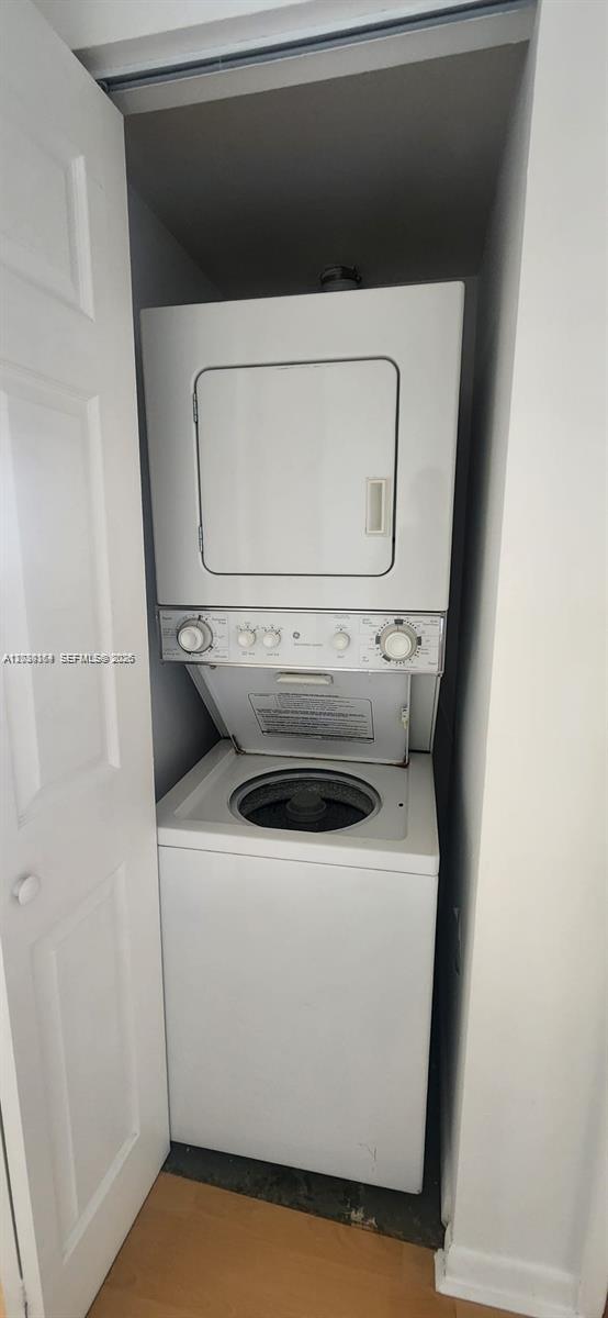 Photo of 3300 191st St  #818, Aventura, Florida, 33180 - 