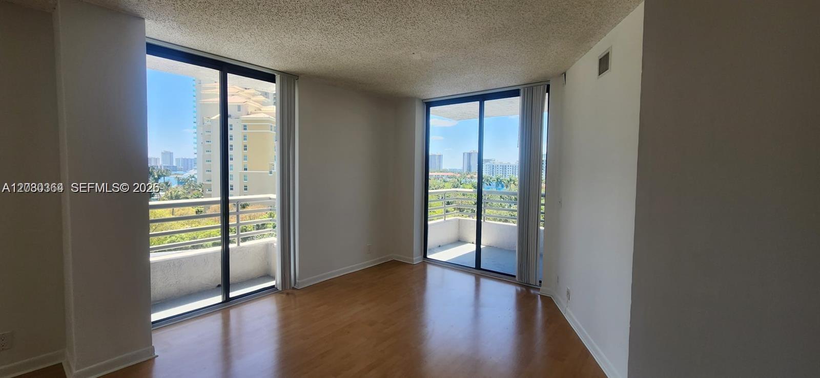 Photo of 3300 191st St  #818, Aventura, Florida, 33180 - 