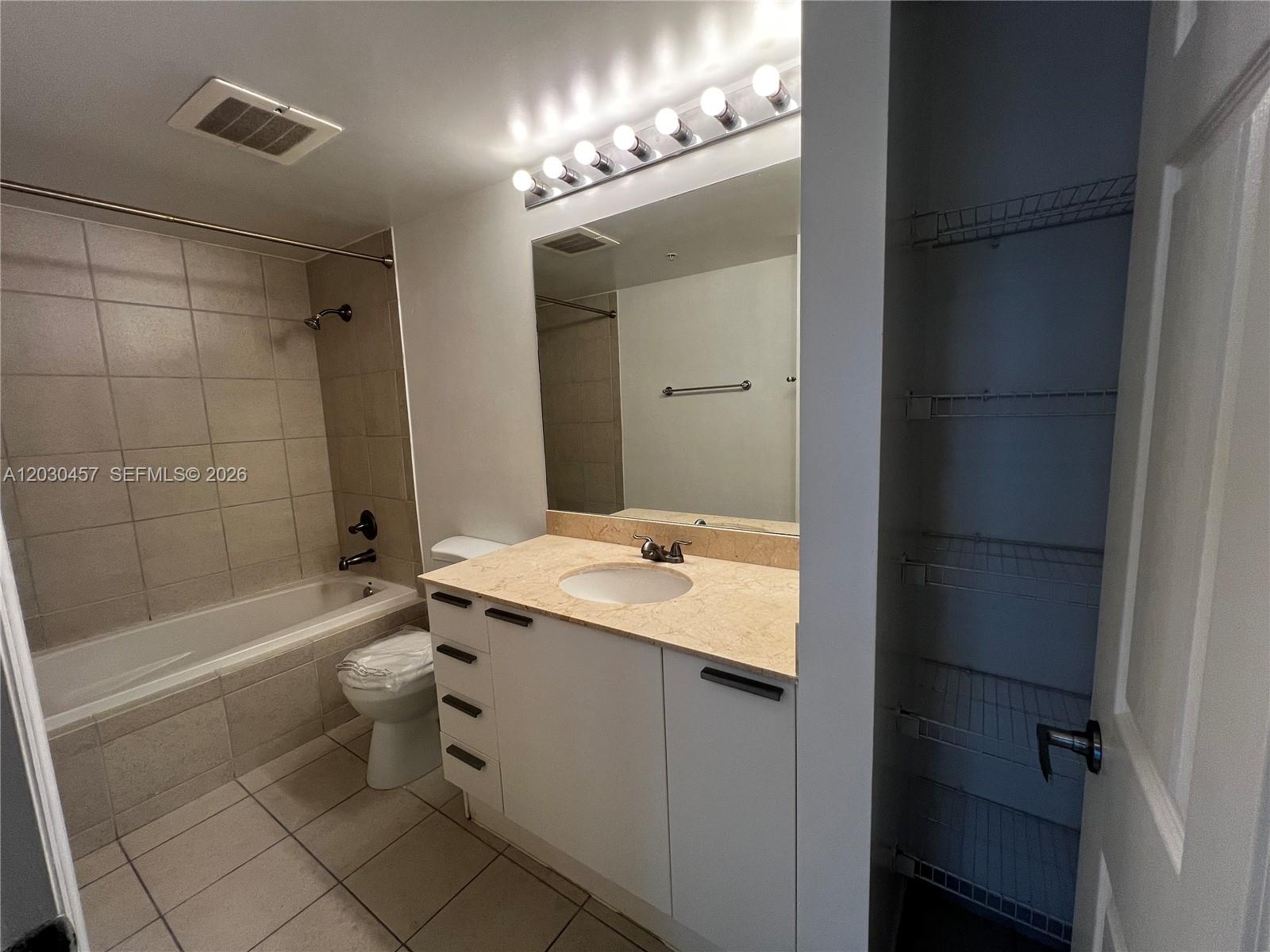 Photo of 140 Dixie Hwy  #716, Hollywood, Florida, 33020 - 