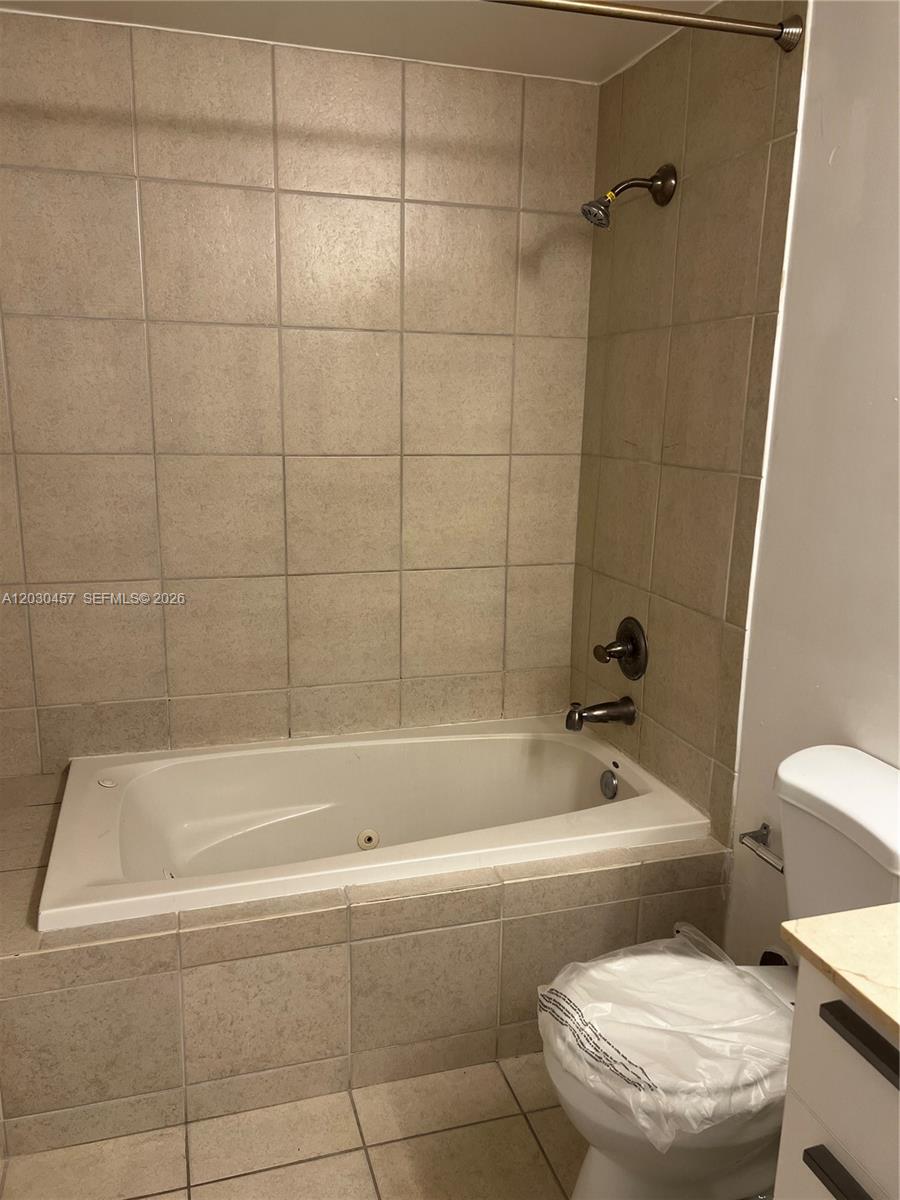 Photo of 140 Dixie Hwy  #716, Hollywood, Florida, 33020 - 