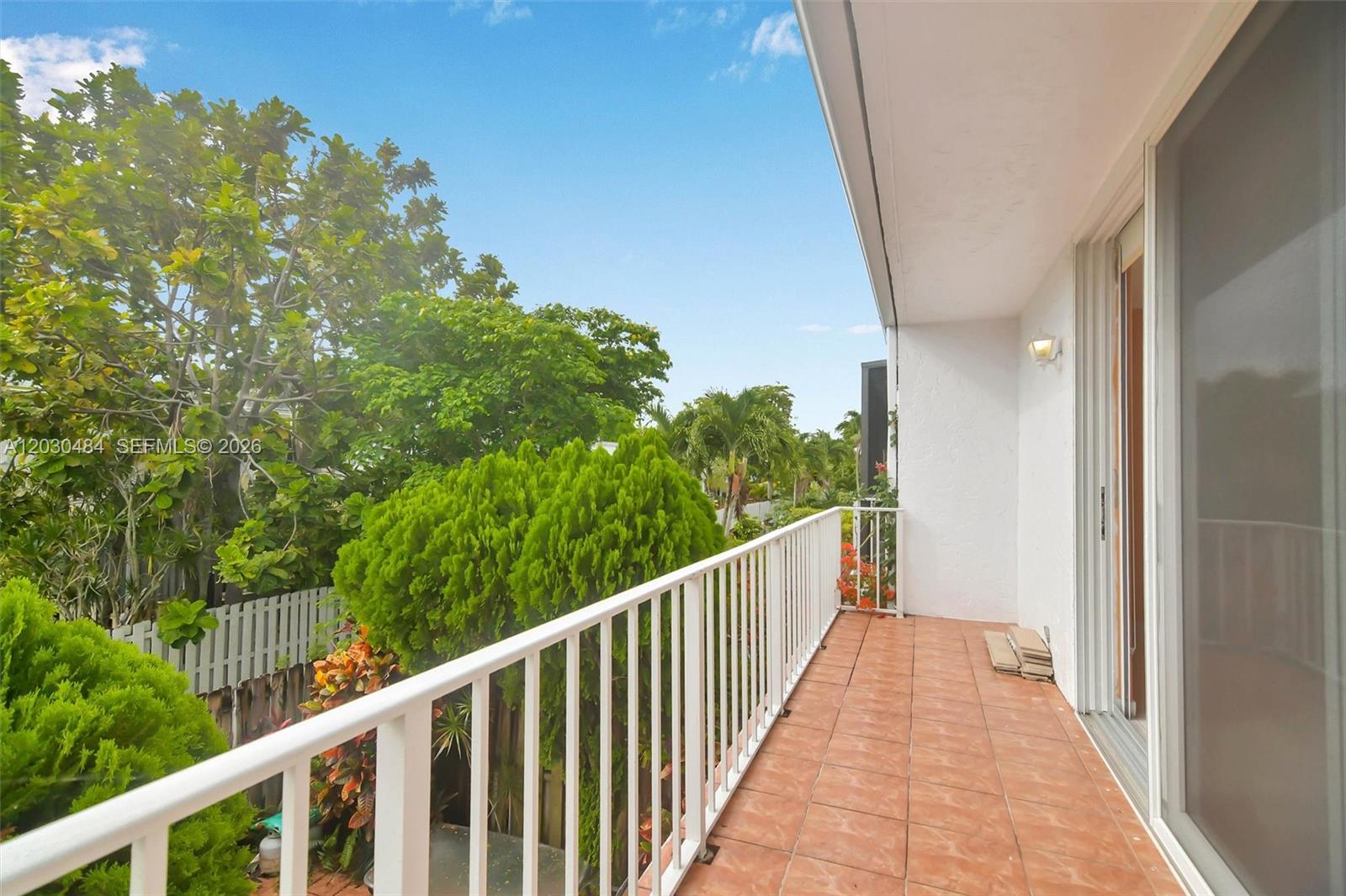 Photo of 812 26th Ave (812), Hallandale Beach, Florida, 33009 -