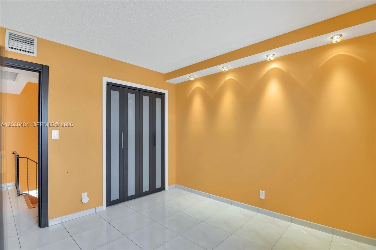 Photo of 812 26th Ave (812), Hallandale Beach, Florida, 33009 -