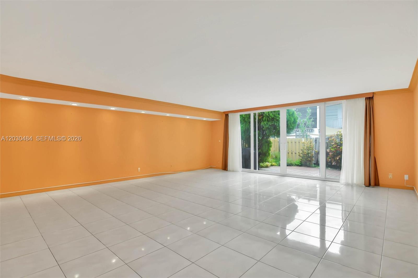 Photo of 812 26th Ave (812), Hallandale Beach, Florida, 33009 -