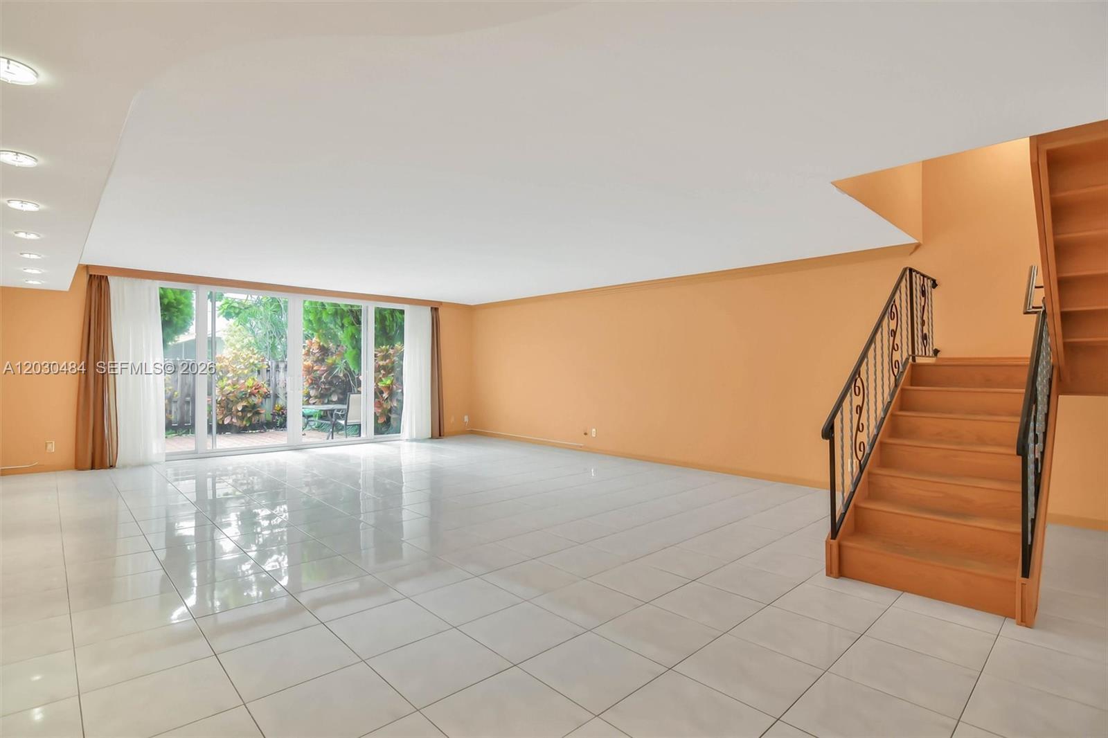 Photo of 812 26th Ave (812), Hallandale Beach, Florida, 33009 -
