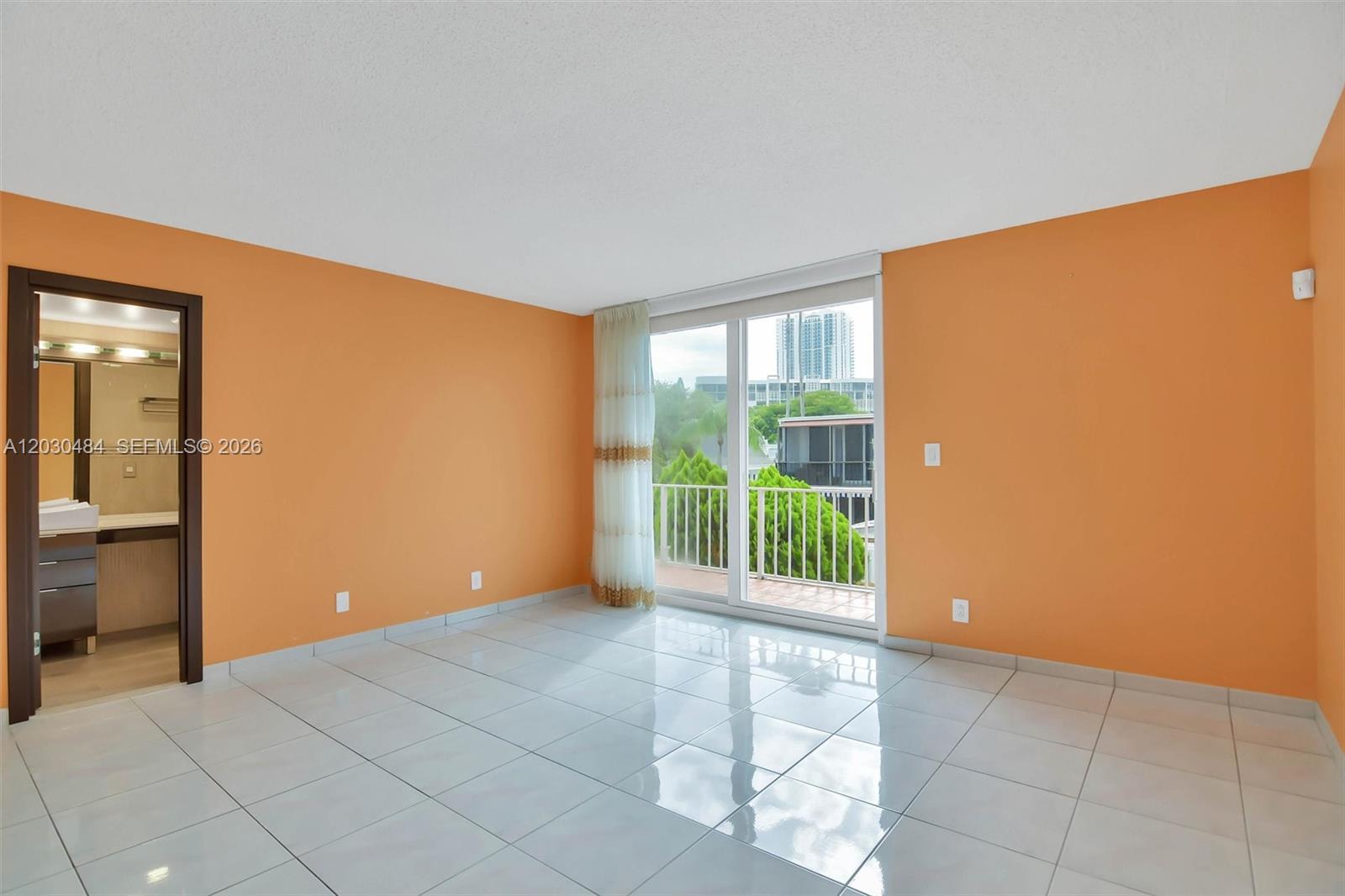 Photo of 812 26th Ave (812), Hallandale Beach, Florida, 33009 -