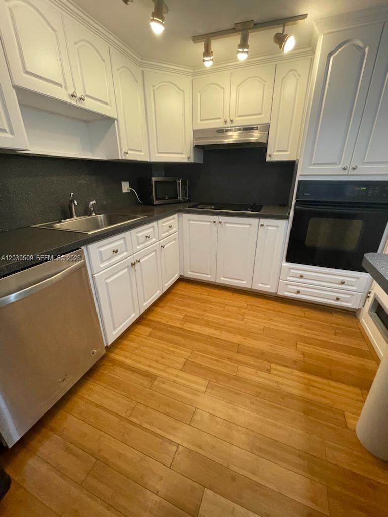 Photo of 400 Kings Point Dr  #622, Sunny Isles Beach, Florida, 33160 - 