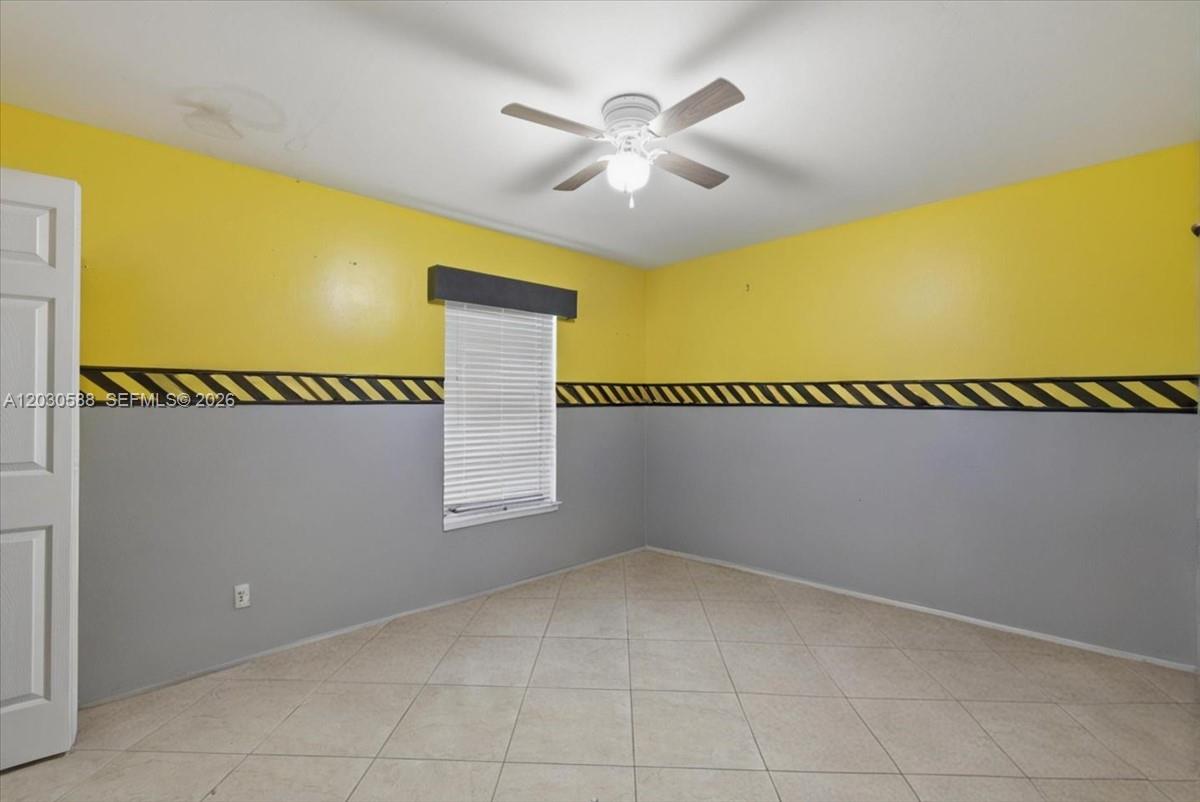 Ver detalles 403 4 / 2 1993 sq. ft. $ 2026-06-03 0 foto
