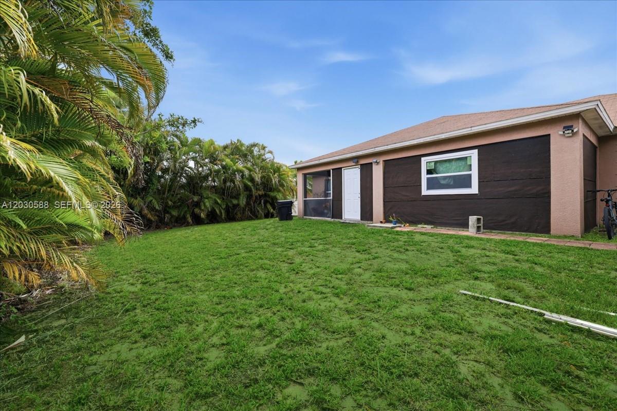 Ver detalles 403 4 / 2 1993 sq. ft. $ 2026-06-03 0 foto
