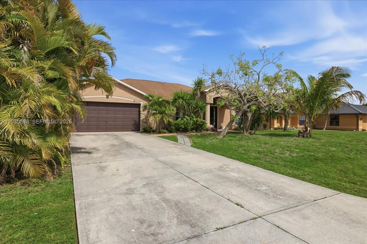 Ver detalles 403 4 / 2 1993 sq. ft. $ 2026-06-03 0 foto