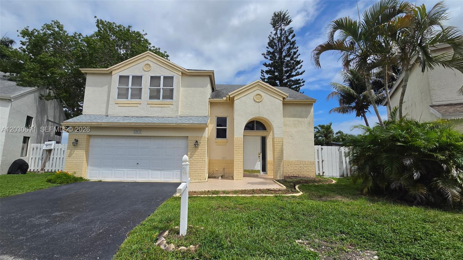 Ver detalles 10931 3 / 3 1568 sq. ft. $ 2026-06-03 0 foto