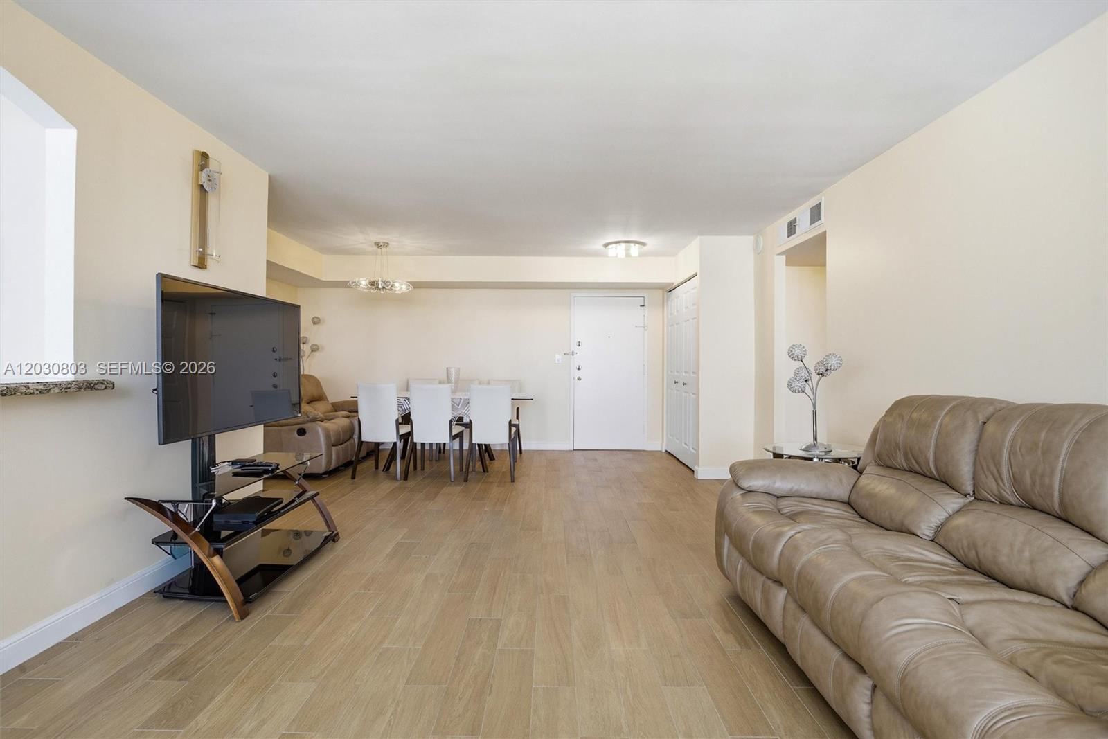 See details 901 2 / 2 1488 sq. ft. $ 2026-06-04 0 Photo