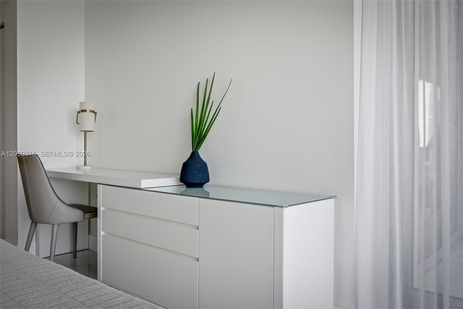See details 5-708 3 / 4 1892 sq. ft. $ 2026-06-04 0 Photo