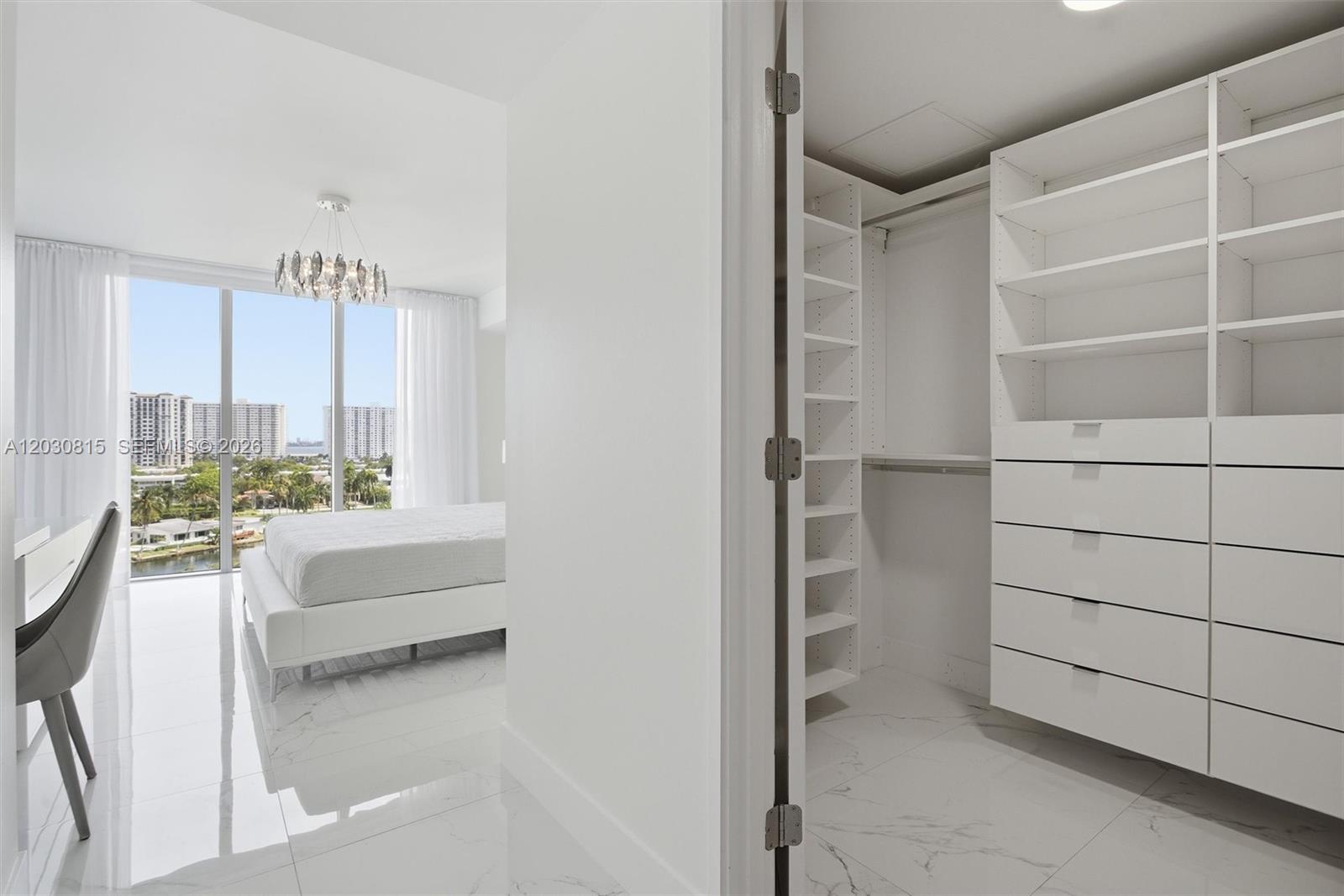 See details 5-708 3 / 4 1892 sq. ft. $ 2026-06-04 0 Photo