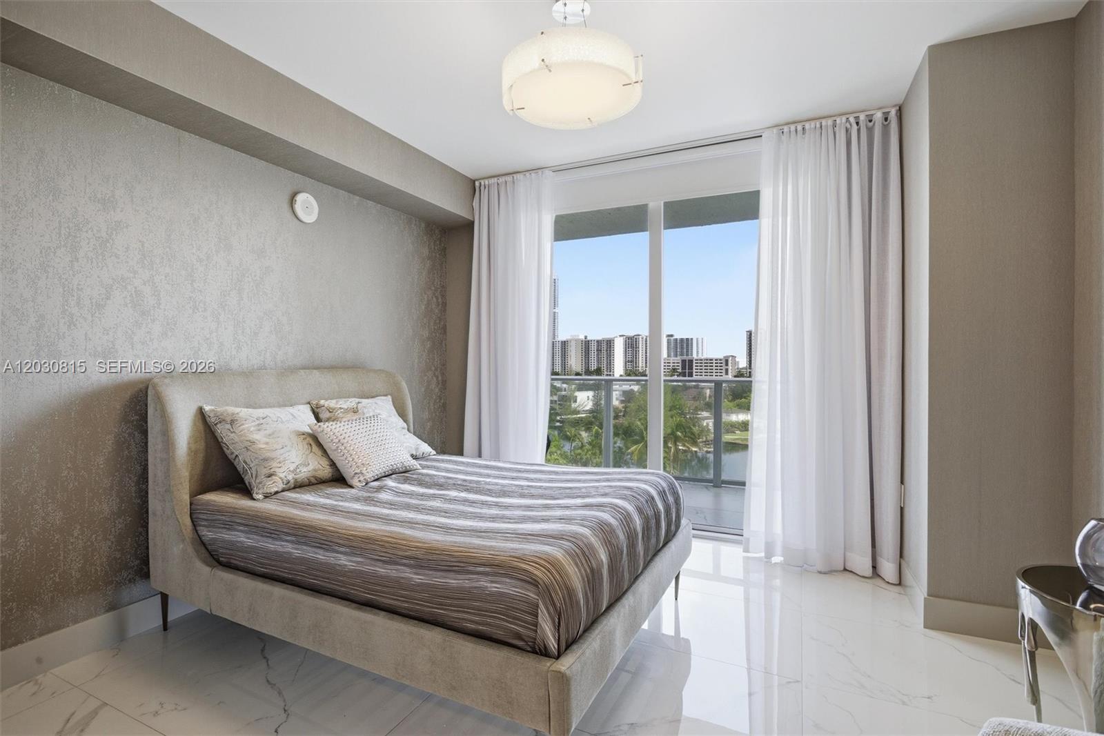 See details 5-708 3 / 4 1892 sq. ft. $ 2026-06-04 0 Photo