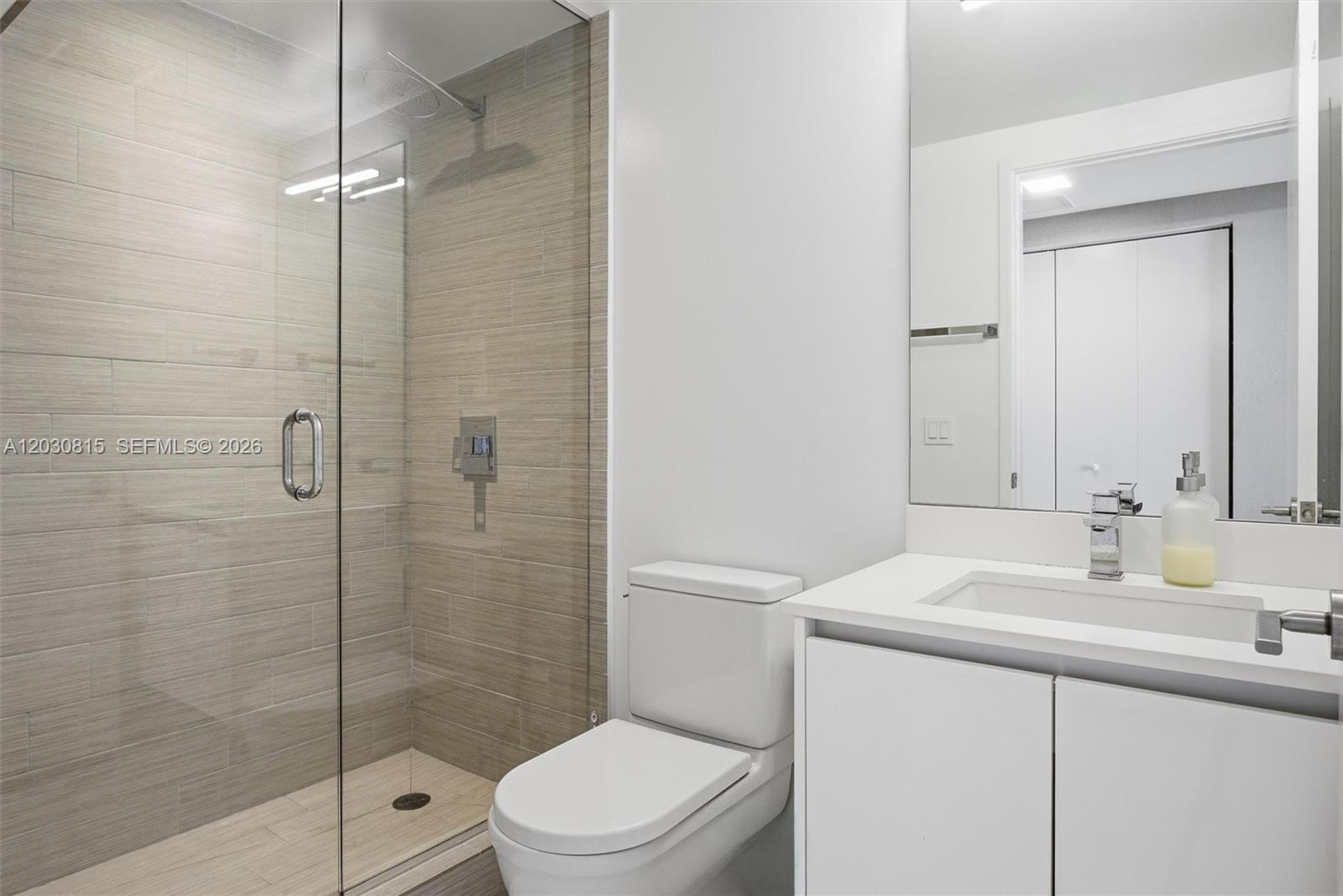 See details 5-708 3 / 4 1892 sq. ft. $ 2026-06-04 0 Photo